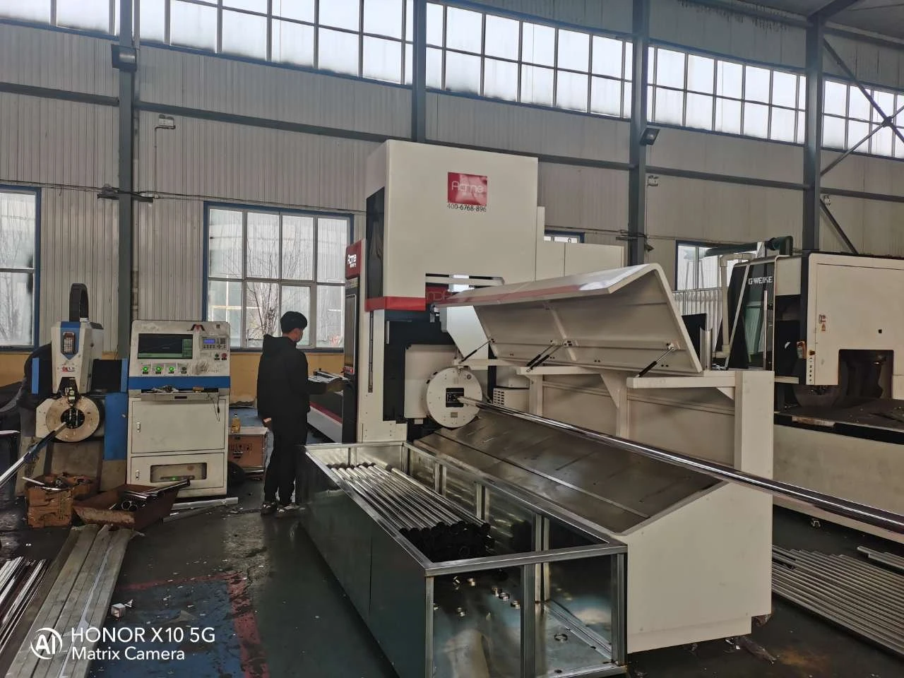 tube fiber laser cutting machine (1) tube fiber laser cutting machine (1)